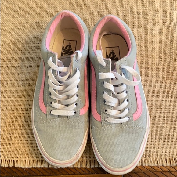 Vans - Picture 4 of 11